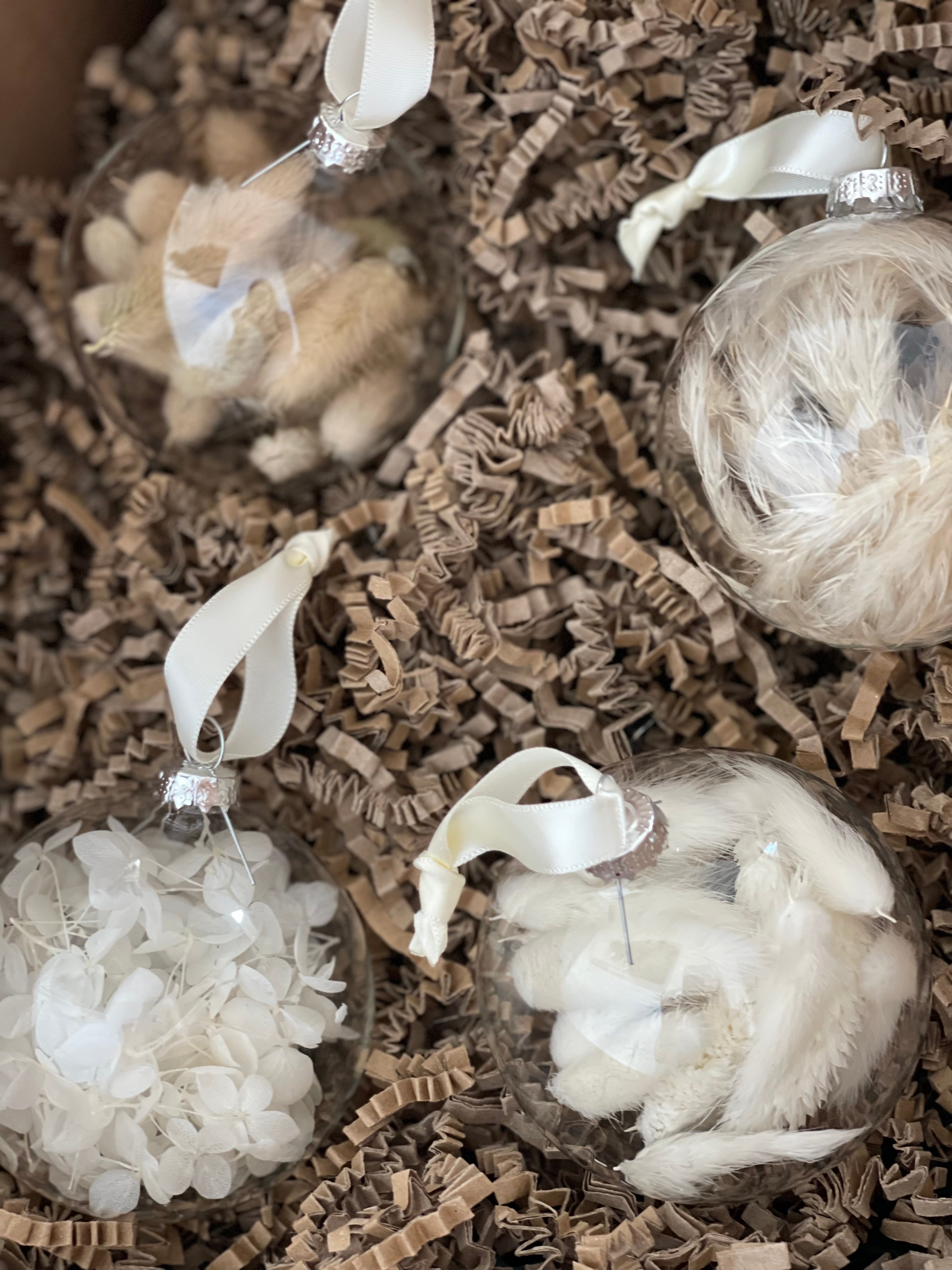 Medium Dried Floral Assorted Baubles