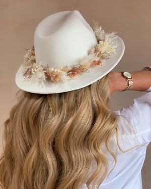 Open image in slideshow, By Your Side Fedora Hat / Crown
